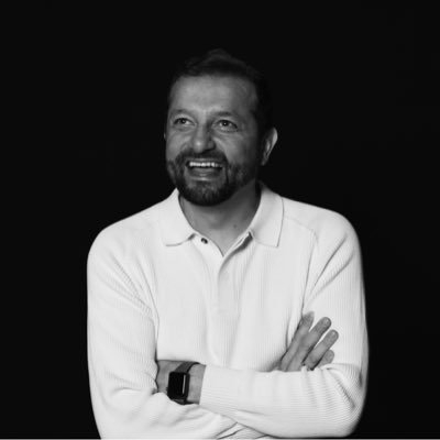 He enfocado mi experiencia en engranar la tecnología con la eficiente gestión de la información y el conocimiento, a través de la transformación digital.