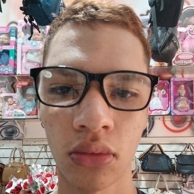 um trabalhador da the bakery, e um estudante frustrado
