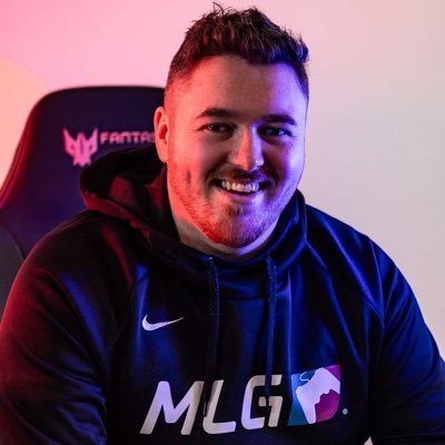 COO and Co-founder of @TheDSAGroup • Project Management • Tournament Ops • Esports, Travel, Flames Fan • 🇨🇦 email: sclarke@dsa-group.ca