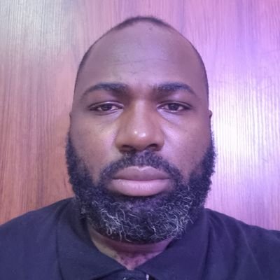 Christian, Husband, Part time Doctor(by affidavit), part time nice guy, Humanitarian, Pan Nigerian, Pan African.
#alangurobamacaps