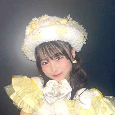 NMB48 チューストライク赤背景 坂本理紗 直筆 NMB48 チューストライク赤背景 坂本理紗 コンプ - メルカリ