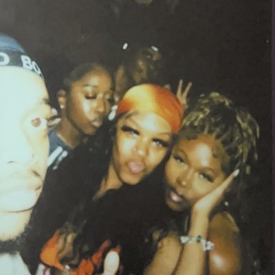 NaeFinesse's profile picture. Ms. Monopoly.