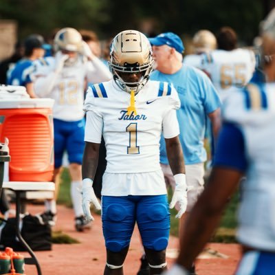 |Wide receiver, KR/PR @ Tabor college|5’9, 178lb 2021| GOD first!| Fear no man ! https://t.co/wiFQL657ec