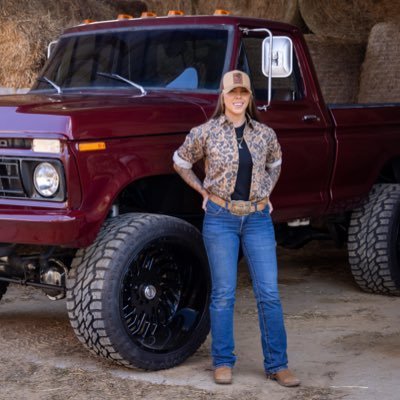 I'm here to raise hell,ride horses, write music and drive large diesel trucks #Trump