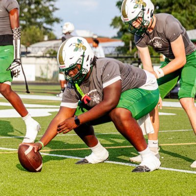 ᴄᴇɴᴛᴇʀ / Aiken High School | 3.5 gpa |27’ |6’3 285 | 803-335-9482 | Email: jamariholmes101@gmail.com