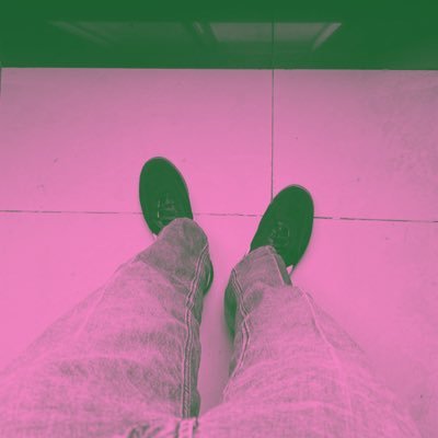 prushhour's profile picture. side // 19