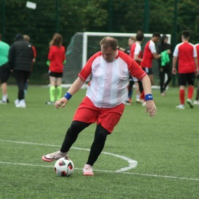 HolderDean2139's profile picture. 