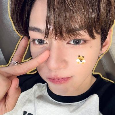 STARFLARES | BYEOLBITDAN 🌟|FIREFLIES 🦊|Day1z💘|🦊FOXSTAR🌟 |AHOF 9| NAMELESS FANDOM🥹|
SEVENTEEN | CARAT 💎