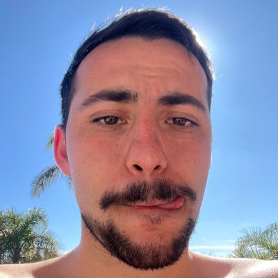 El mejor tipazo que te vas a cruzar en tu vida, giga capitalista de ultra extrema derecha