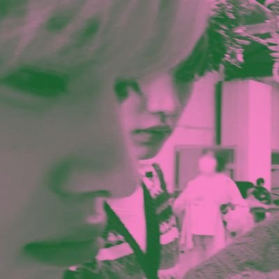 storkystark's profile picture. 