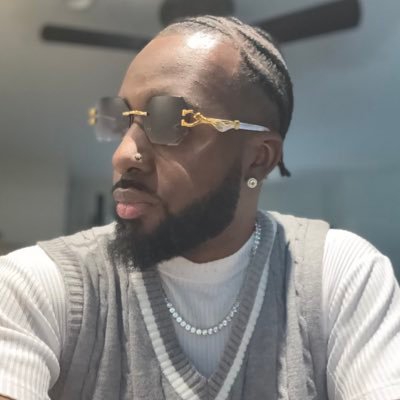 Northwood University Alum🎓 2Pac's Only Child:🖤My Karma Is Beautiful. Humble Servant🖤 SC 👻 @Juice3FLA #HoyaLife #TeamShiphLu #TrueHoyasSociety 🏁#TMC🏁