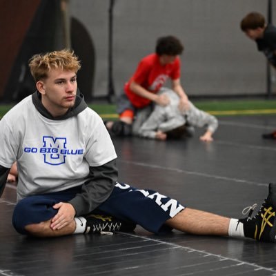 5’11 | Franklin Central High School Wrestling 165 Lb class| class of 2026| Cell: 463-282-1667