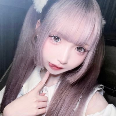 【@kimilog_login1】であえます𓏴𓏴🎀🐈⬛ 音楽好きな現役女子大生︎💞バンド/ヘアメ/漫画/ DMウェルカム!! 9月→4.7.10.11.14 遠隔→https://t.co/WLyEjCBWl5