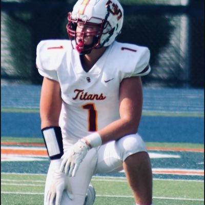 Gibson Southern | C/O 2027 | TE/DE | 3.8 GPA | 6’6 230 | 4.9 40 | 1x All County | phone: 812-632-8606| 265 bench | 360 squat | 230 power clean | HC: Nick Hart