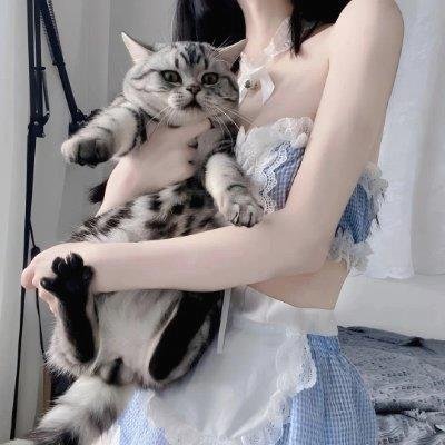 ~一顆有甜味的檸檬 /雙聲類 /藥娘/178高海拔萌妹/新 竹赢台中/現居台中/微內向,但熟了之後我會很吵/正職學生