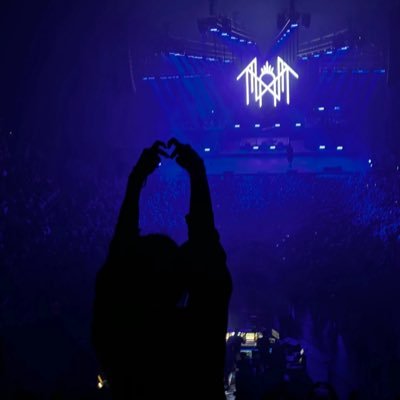 pwholemess's profile picture. 