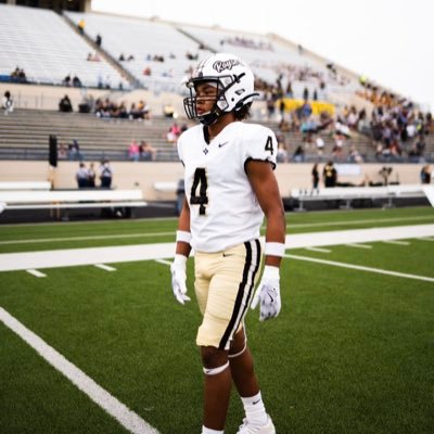 Royse City High School ~c/o 2028~ATH~ Height 5’8~weight 150~40 time 4.6~📱469-338-2131~email:bryson.arney@icloud.com 🏈⚾️