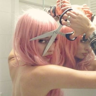 BloondyMary's profile picture. just me being a fangirl;)
#swag #brazilianbitch