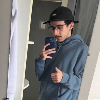 omanuelzito's profile picture. :: clancy, track 5. // atualmente tô na skin vestibulando 👨🏻‍🎓🩺