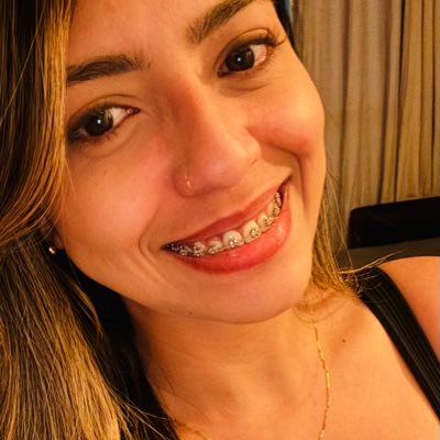 Feita de afeto, caos and superação(pelo menos na tentativa)