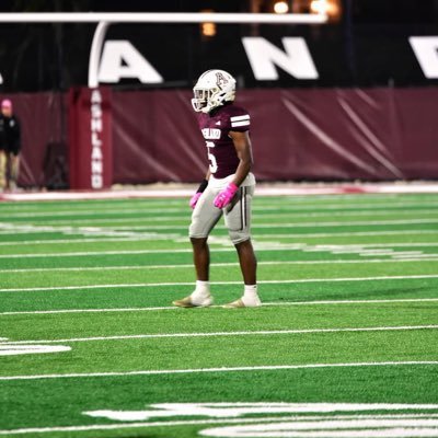RB/LB• Class of 2026• Ashland Football • 5’10• 200lbs keshawnnewman63@gmail.com # 6066941337