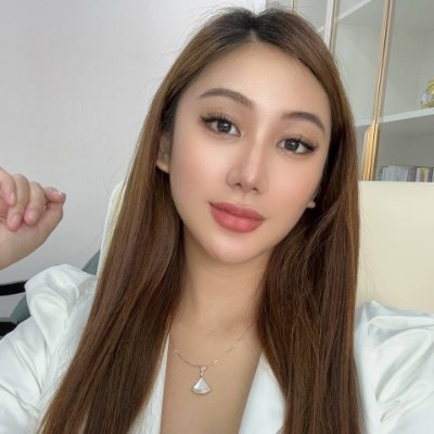 its_sakura_12's profile picture. 💻 IT Manager | 🎨 Arts & 📚 Books |✈️ Quiet travels, peaceful places
📵 Not always here, living offline | Calm mind, creative soul