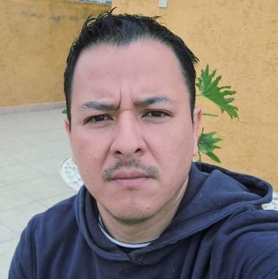 Desde la Tierra del Ámbar, la marimba y el pozol.
Te quiero siempre.