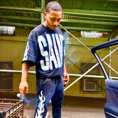 ⭐️EVERYTHING VIRAL ⭐️Xxx Content Creator🎥 #EverythingViral #PUBLICDEMON ✍️ / Model 🌟 (NEW TWITTER)
