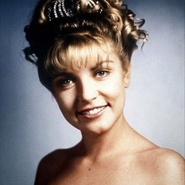16 / Laura Palmer of #subtwt / priv @wouldnthelpyou #地雷 C-PTSD & schizophrenia. #リョナ