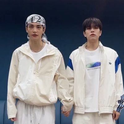 STAY with Stray Kids since 2017.12 #WhereStrayKidsSTAY #STAY #StrayKids #스트레이키즈