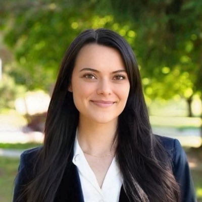 MD Candidate 2027 @Usherbrooke | Research • Patient Advocacy • MedEd • Mentorship