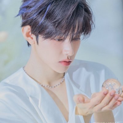 kaerina_1's profile picture. ♡ Twice Loona ZB1 aespa &team Riize ♡ 🌸 Bias for Mina, Zhanghao, Karina, Nicholas, Heejin, Wonbin