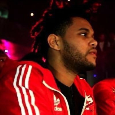 メ𝟶 🖤 🏟️ . Team Breezy 🐂 🕺🏽, FBG 🦅, OVO 🦉 / Cactus Jack 🌵/ YSL 🐍 . Love Rap , Rnb , and Pop mainly , Also love football 🏈 and Basketball .🏀