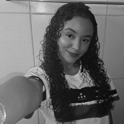 j4millevih's profile picture. ☽