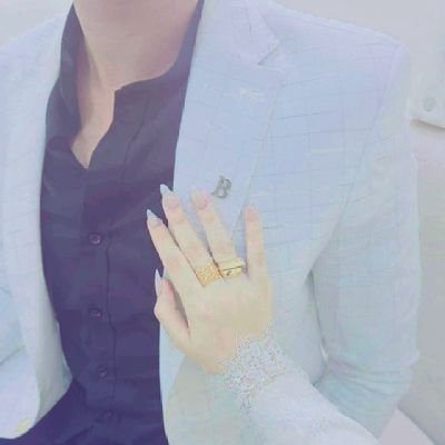 اللّٰهُم إنِّي أسألك فرحًا يُغنيني عن كُل شيء.