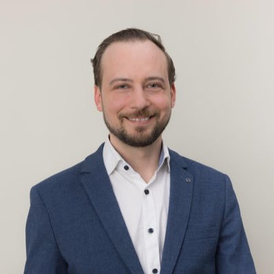 Bio: Politischer Aktivist Funktionen Migrationsbeirat Heidelberg Bezirksbeirat Heidelberg Vorsitzender des SPD-OV Heidelberg-Süd