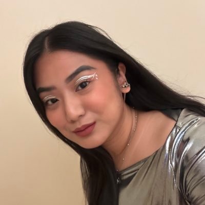 fangirl / personal account • mahal ko ang lima • sa ihawan umuuwi • typo kween • TTG 🫶🏼 • A'EU¹⁵⁵