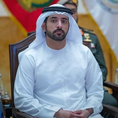 Every picture has a story and every story has a moment that I'd love to share with you ❤❤🇦🇪
