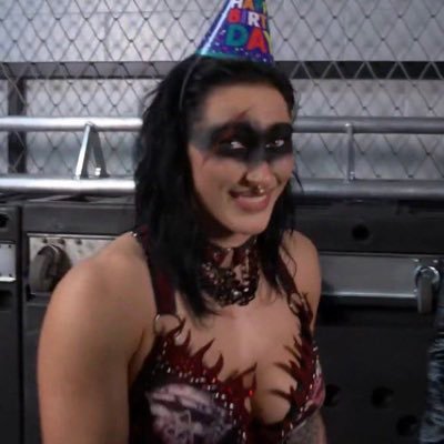 meloonn11's profile picture. 