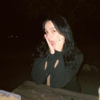 emetledorot's profile picture. רמבמיסטית |