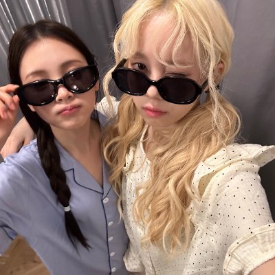 һі!
🇪🇸 :3
ᥲgᥱ: 130 𝖿r 𝖿r
kᥒᥡ ᥆ᥴ
⍴іᥒ𝗍ᥱrᥱs𝗍: gᥙmgᥙmgᥙmіі
𝗍іk𝗍᥆k: 𝘨𝘶𝘮𝘪𝘥𝘰𝘯𝘵𝘤𝘳𝘺
⑅୨୧⑅*⑅୨୧⑅*⑅୨୧⑅*⑅
ᥒ᥆ᥒ-ᥲr𝗍іs𝗍
і ❤ sᥱsᑲіᥲᥒ ᥣᥱ᥊ ᥲᥒძ @Ren_Rou29 :3
