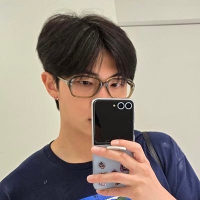namjoon_base's profile picture. kim namjoon first, everything else second 💙