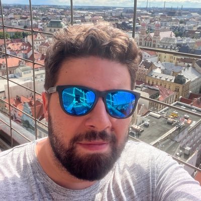 abderoUDA's profile picture. Almeriense y almeriensista. Abonado y enamorado de la UD Almería.