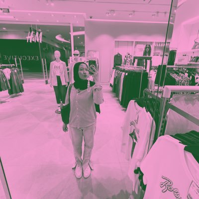 phuwinub's profile picture. a fragile maba who yapping abt college life #FreePalestine 🇵🇸 #ResetIndonesia