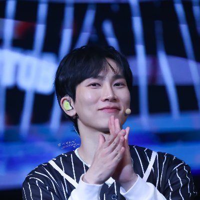 seolove1122's profile picture. 본계 @seoloveyeon 사담계 @seoloveyeon321
비계 / 사담 / 등등