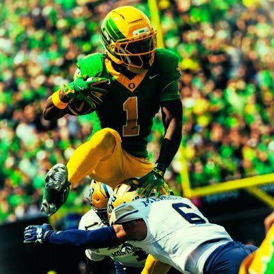 Oregon Ducks collector. #GoDucks #BoltUp Instagram: anythingcollegefootball_lll Psalm 23:4