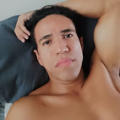 Políglota l Enseño Inglés🇺🇸 y Francés🇫🇷 en https://t.co/cmsYKtSsT8 l Idiomas Modernos UCV l Economía UCLA l De 🇻🇪 al cielo.