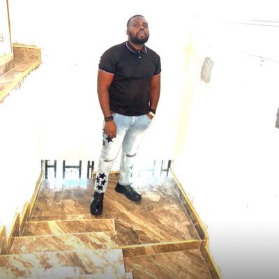 Doctor & aspiring Business man| Entrepreneur in beauty & wellness | Balancing growth, connection, & purpose.