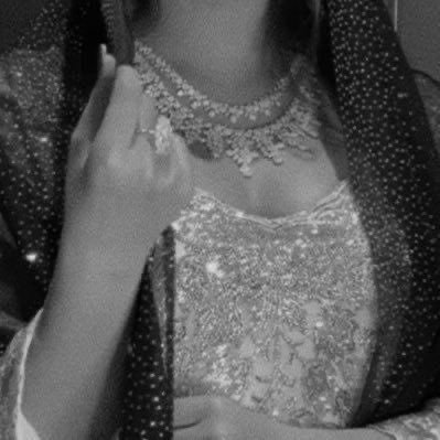 ek6ui's profile picture. وأنت في قلبي أعز الناس وأغلااهم .