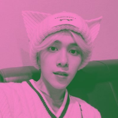 ć
¤šÆ ° ļ½” ćć ķØė리 #HENDERY é»å äŗØ 25/8 Ū« ā§ : ā ā¹ .